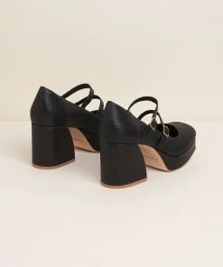 Hot Bizzy In Black Women Platforms