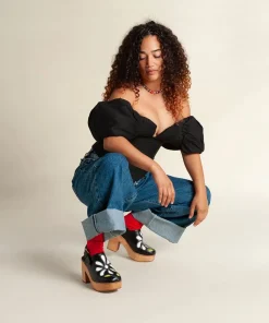 Hot Bonnie In Black Floral Women Clogs