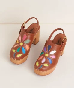 Hot Bonnie In Whiskey Floral Women Clogs