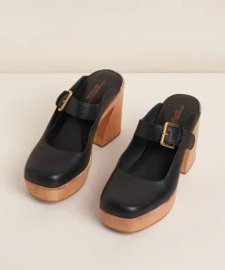 Discount Charis In Black Women Clogs