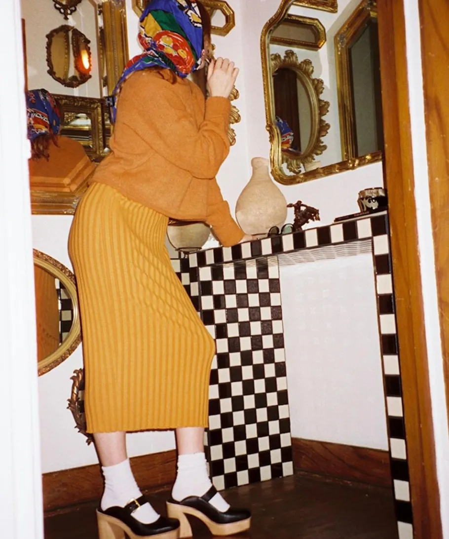 Discount Charis In Black Women Clogs