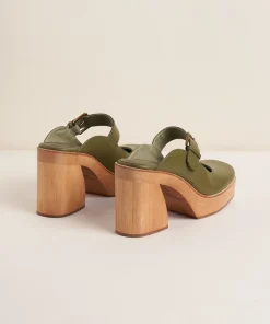 Sale Charis In Khaki Women Clogs