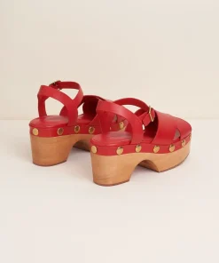 Outlet Dermot In Begonia Stud Women Clogs