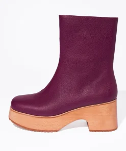 Outlet Isla In Raisin Women Clogs