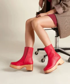 Hot Isla In Vamp Women Clogs