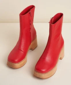 Hot Isla In Vamp Women Clogs