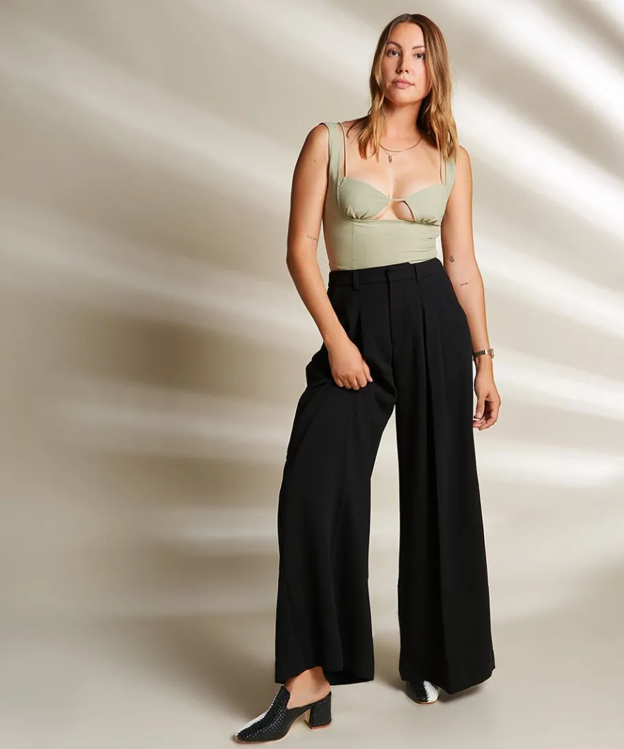 Discount Mae In Tux Women Heels