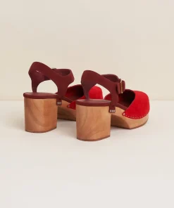Hot Maud In Begonia Merlot Women Clogs