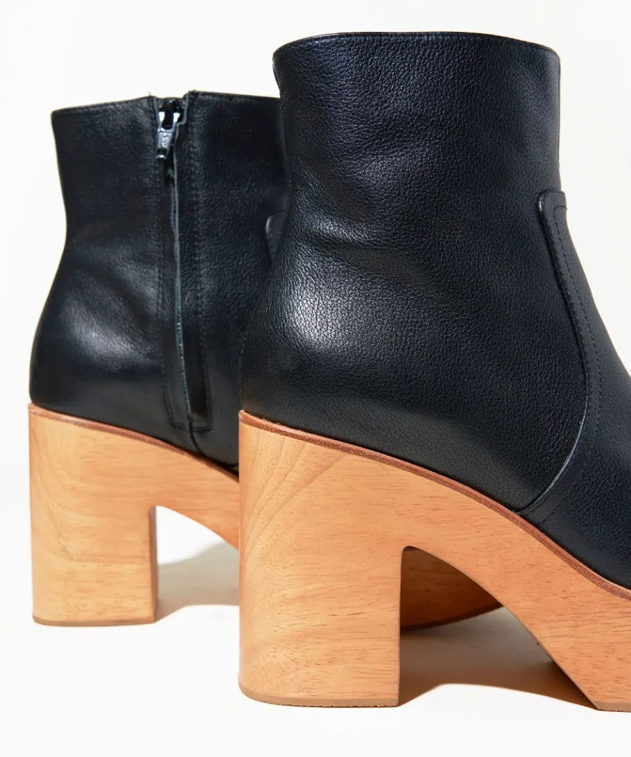 Discount Paz In Black Women Boots