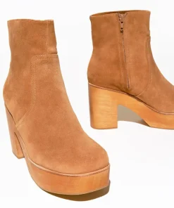 Paz In Camel Women Boots