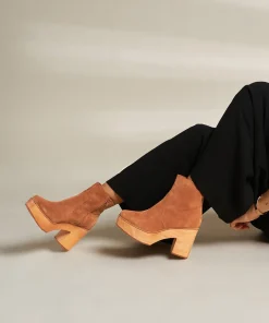 Online Paz In Camel Women Clogs